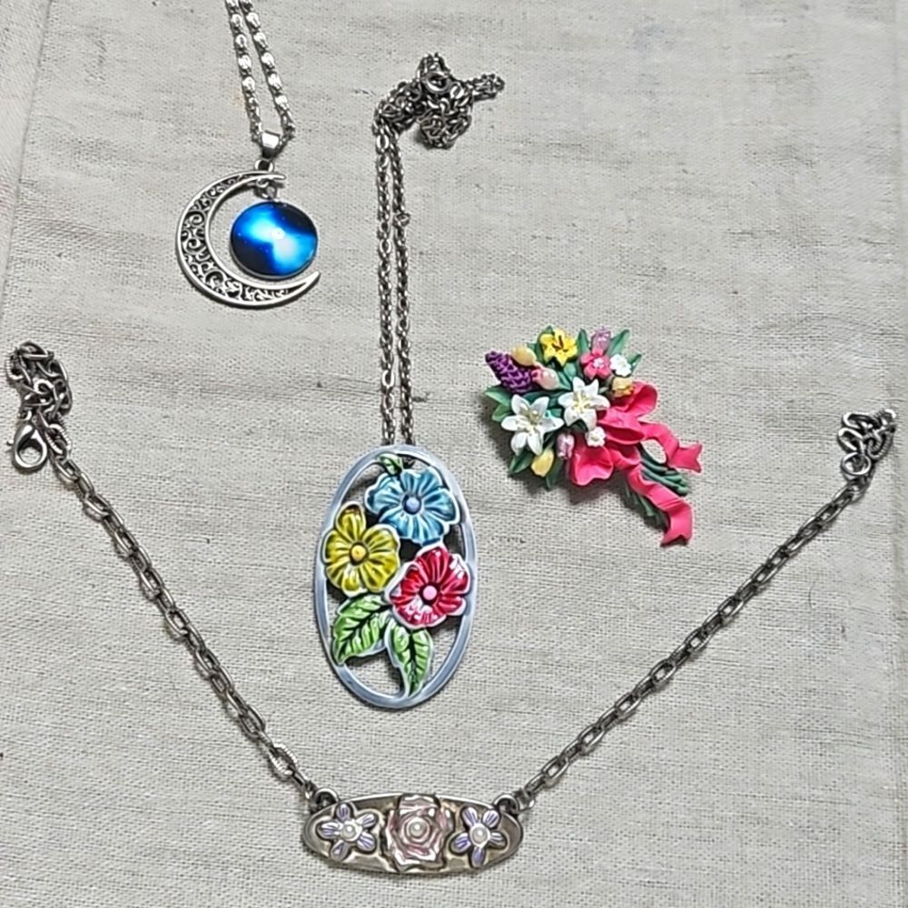 Vintage Y2K Fairy Garden Layering Silver Tone Necklace Set Lot 4 Piece